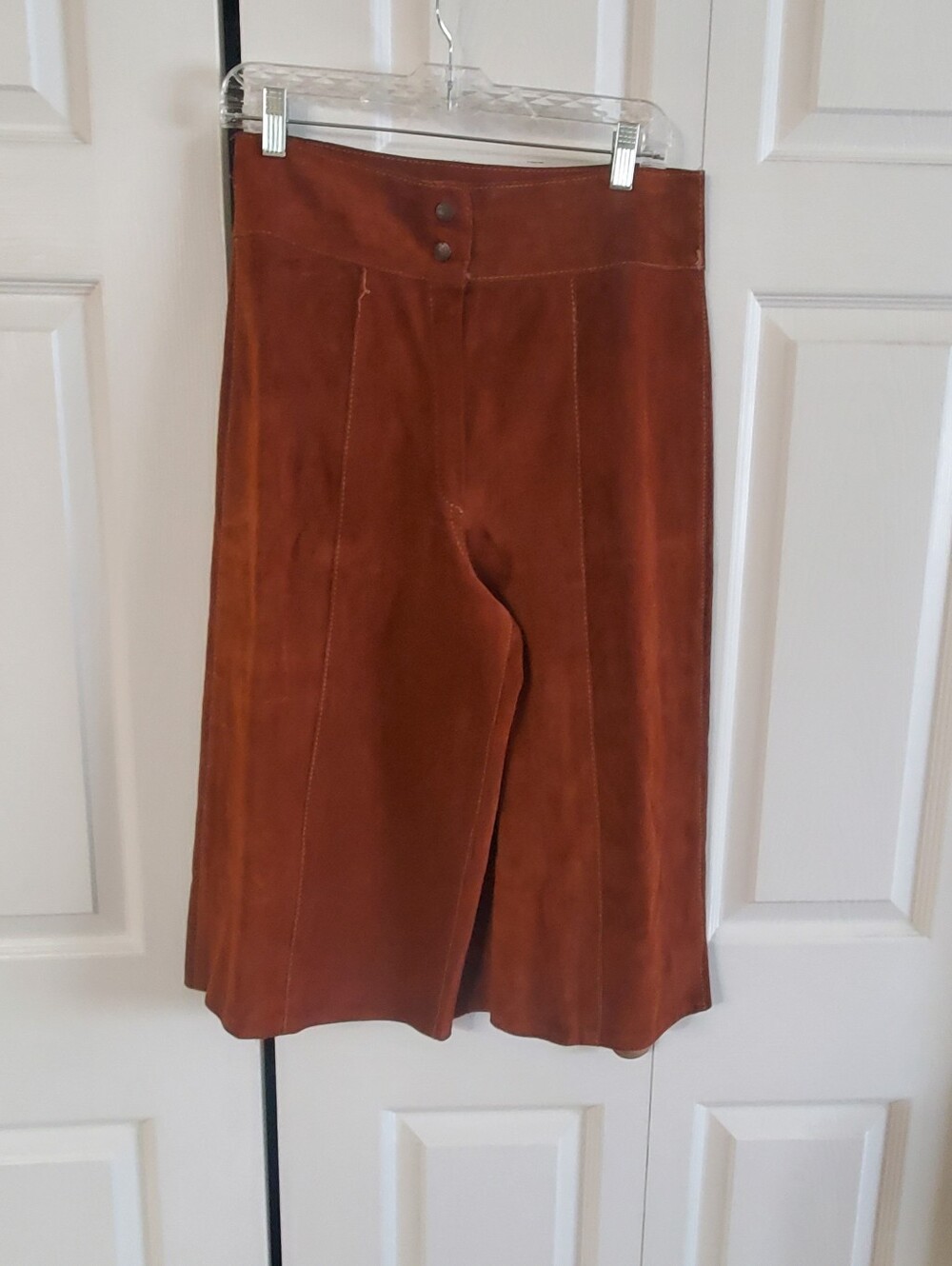 VINTAGE 1970S HIDE AWAY SUEDE CULOTTES GAUCHO PANTS. 13/14, MADE IN MEXICO